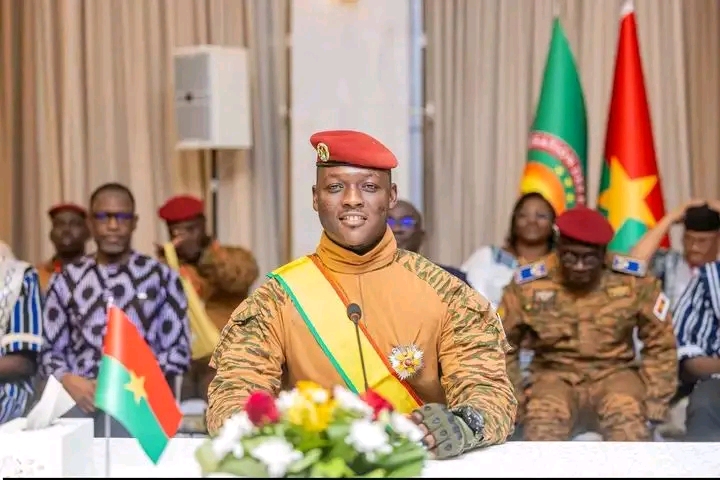 Mali : La Confédération Des États Du Sahel (AES) Exprime Sa Solidarité Totale, Inconditionnelle Et Fraternelle Au Peuple Malien À La Suite Des Attaques Terroristes